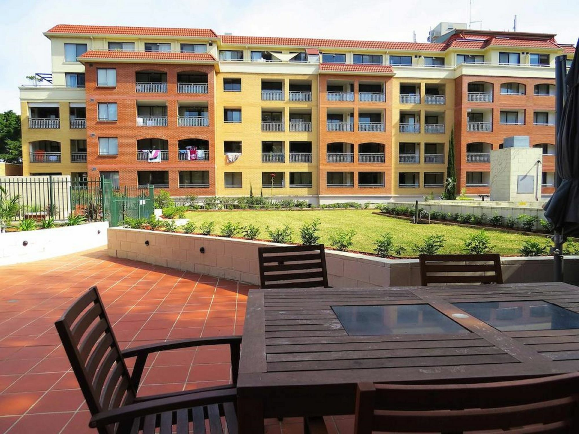 Waldorf Randwick Serviced Apartments Exterior photo